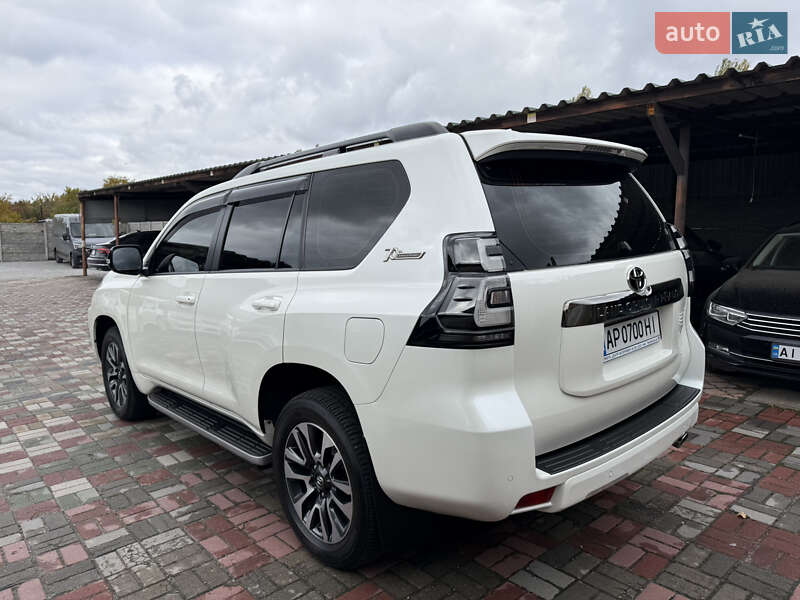 Позашляховик / Кросовер Toyota Land Cruiser Prado 2022 в Запоріжжі