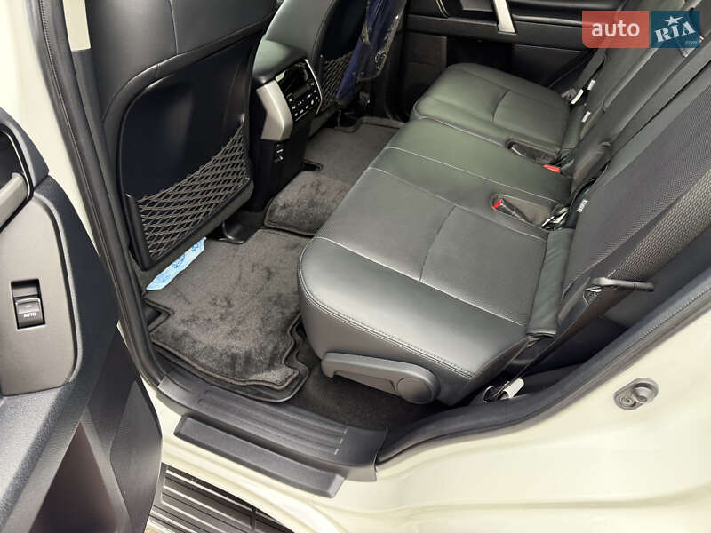 Позашляховик / Кросовер Toyota Land Cruiser Prado 2022 в Запоріжжі