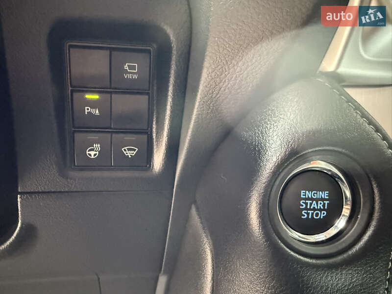 Позашляховик / Кросовер Toyota Land Cruiser Prado 2022 в Запоріжжі