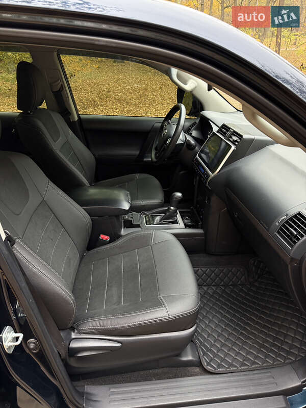 Позашляховик / Кросовер Toyota Land Cruiser Prado 2020 в Києві