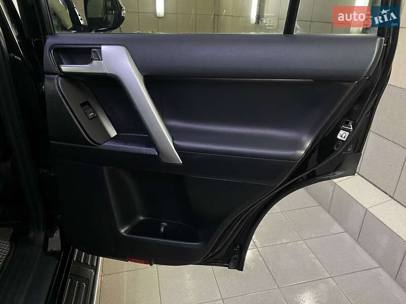 Позашляховик / Кросовер Toyota Land Cruiser Prado 2019 в Умані фото 21 Позашляховик / Кросовер Toyota Land Cruiser Prado 2019 в Умані