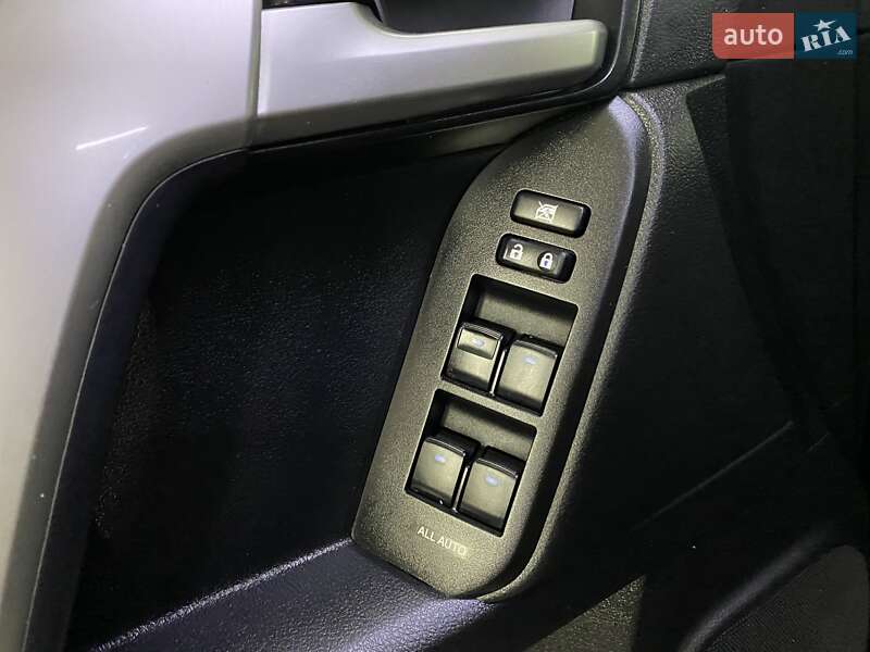 Позашляховик / Кросовер Toyota Land Cruiser Prado 2019 в Умані фото 27 Позашляховик / Кросовер Toyota Land Cruiser Prado 2019 в Умані