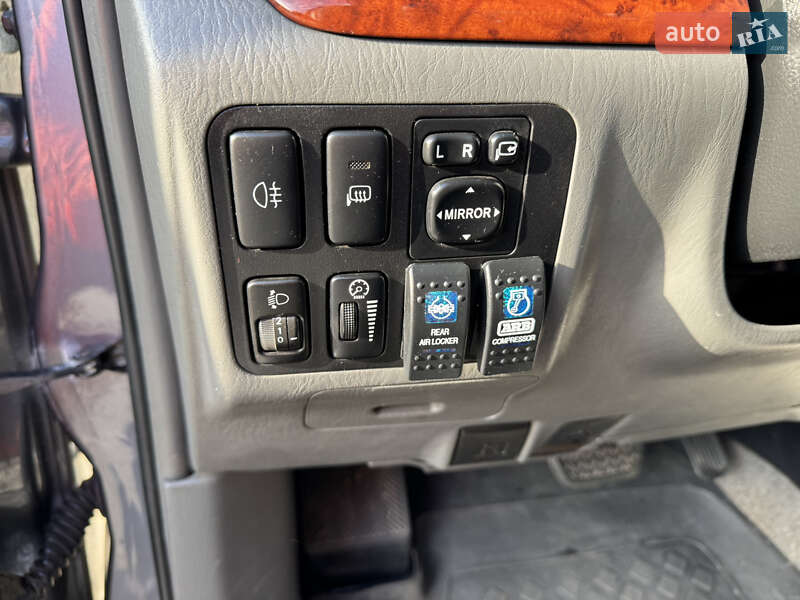 Внедорожник / Кроссовер Toyota Land Cruiser Prado 2005 в Запорожье