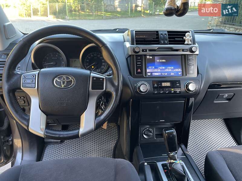 Позашляховик / Кросовер Toyota Land Cruiser Prado 2013 в Івано-Франківську фото 18 Позашляховик / Кросовер Toyota Land Cruiser Prado 2013 в Івано-Франківську