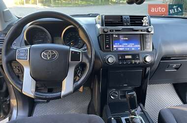 Внедорожник / Кроссовер Toyota Land Cruiser Prado 2013 в 