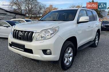 Внедорожник / Кроссовер Toyota Land Cruiser Prado 2012 в 