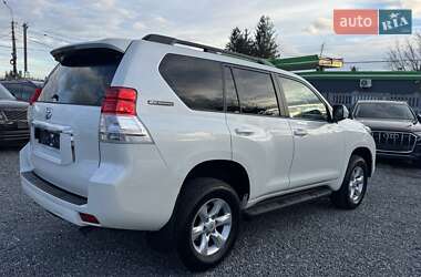 Внедорожник / Кроссовер Toyota Land Cruiser Prado 2012 в 