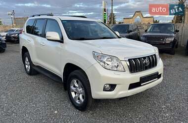 Внедорожник / Кроссовер Toyota Land Cruiser Prado 2012 в 