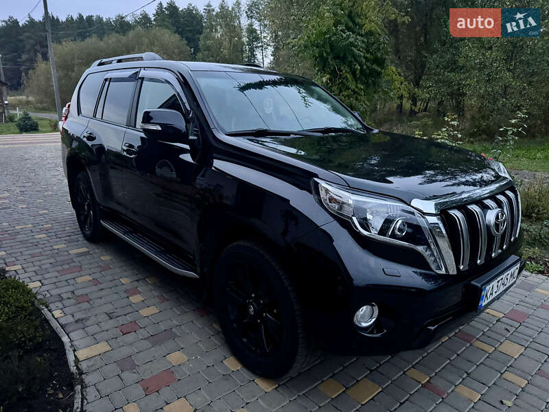 Toyota Land Cruiser Prado 2013