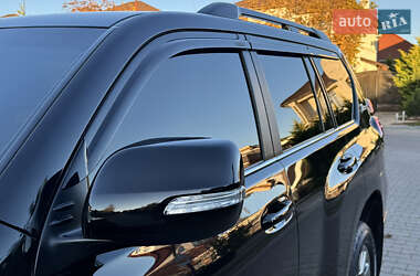 Внедорожник / Кроссовер Toyota Land Cruiser Prado 2020 в 