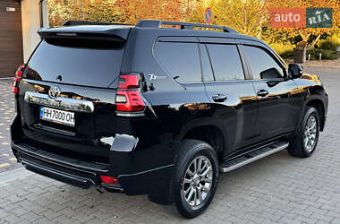 Внедорожник / Кроссовер Toyota Land Cruiser Prado 2020 в 