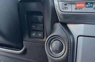 Внедорожник / Кроссовер Toyota Land Cruiser Prado 2020 в 
