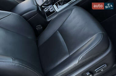 Внедорожник / Кроссовер Toyota Land Cruiser Prado 2020 в 