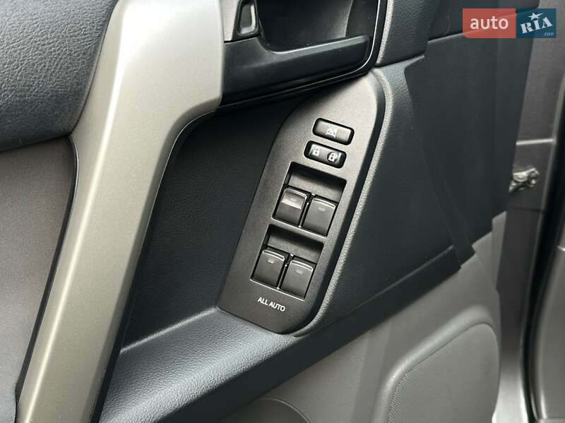 Внедорожник / Кроссовер Toyota Land Cruiser Prado 2013 в Кельменцах фото 37 Внедорожник / Кроссовер Toyota Land Cruiser Prado 2013 в Кельменцах