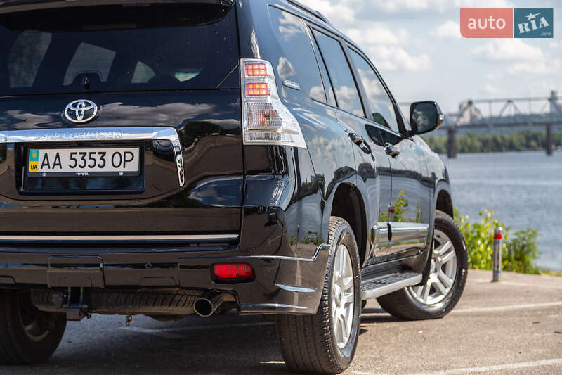 Внедорожник / Кроссовер Toyota Land Cruiser Prado 2011 в Киеве