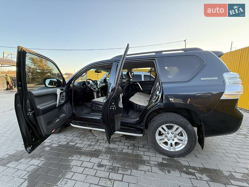 Внедорожник / Кроссовер Toyota Land Cruiser Prado 2012 в Львове фото 5 Внедорожник / Кроссовер Toyota Land Cruiser Prado 2012 в Львове