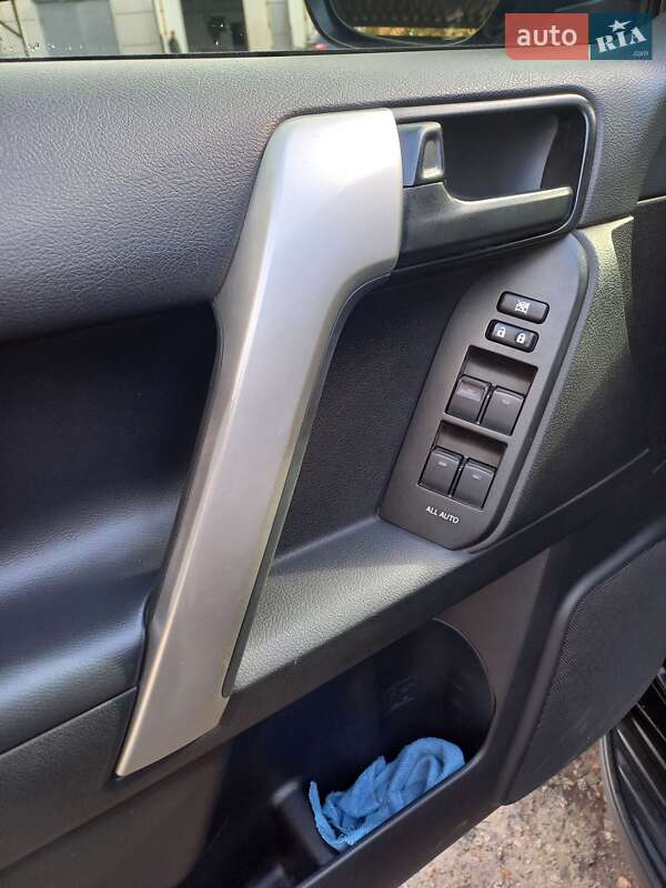 Внедорожник / Кроссовер Toyota Land Cruiser Prado 2019 в Каменском