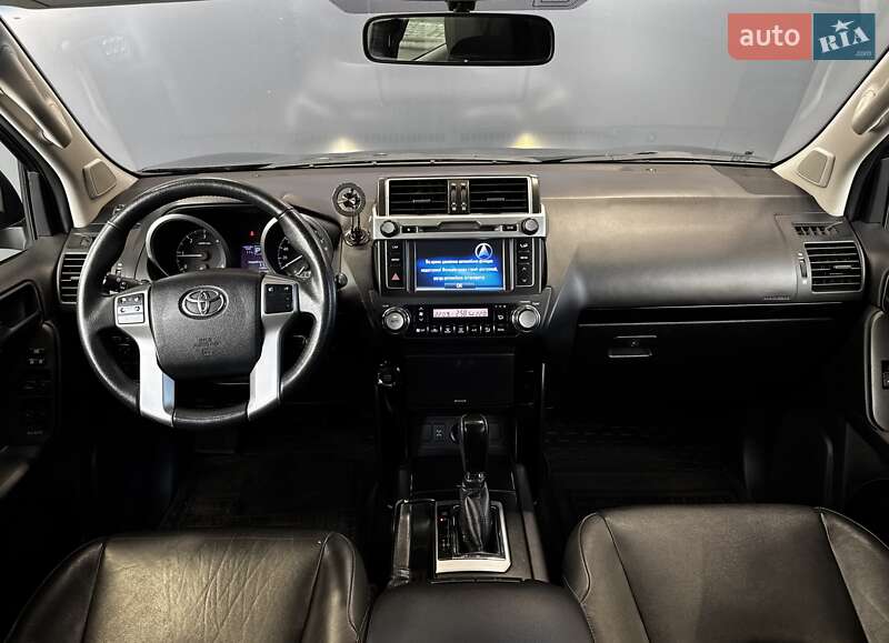 Внедорожник / Кроссовер Toyota Land Cruiser Prado 2017 в Киеве фото 21 Внедорожник / Кроссовер Toyota Land Cruiser Prado 2017 в Киеве