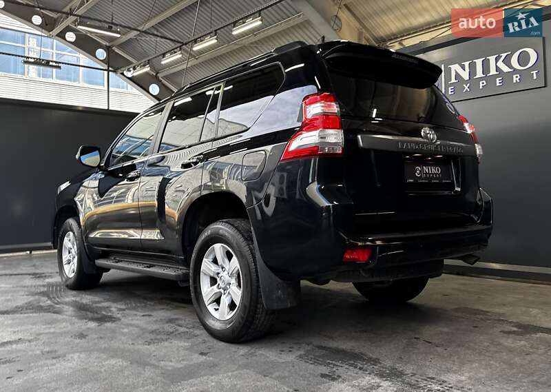 Внедорожник / Кроссовер Toyota Land Cruiser Prado 2017 в Киеве фото 7 Внедорожник / Кроссовер Toyota Land Cruiser Prado 2017 в Киеве