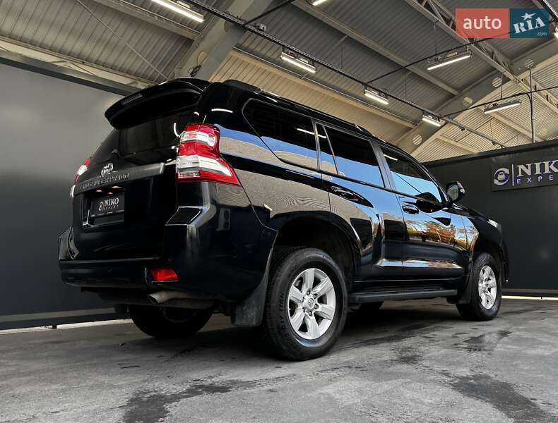 Внедорожник / Кроссовер Toyota Land Cruiser Prado 2017 в Киеве фото 15 Внедорожник / Кроссовер Toyota Land Cruiser Prado 2017 в Киеве