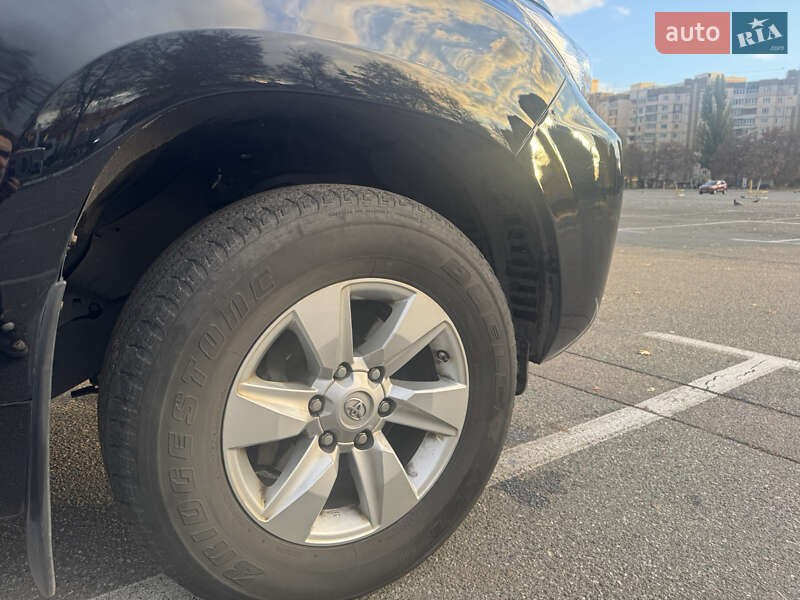Позашляховик / Кросовер Toyota Land Cruiser Prado 2020 в Києві