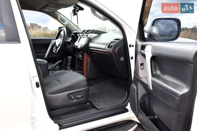 Внедорожник / Кроссовер Toyota Land Cruiser Prado 2014 в Дрогобыче фото 66 Внедорожник / Кроссовер Toyota Land Cruiser Prado 2014 в Дрогобыче