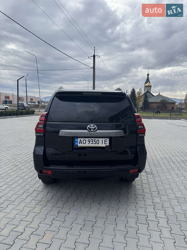 Внедорожник / Кроссовер Toyota Land Cruiser Prado 2019 в Хусте