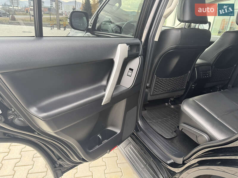 Внедорожник / Кроссовер Toyota Land Cruiser Prado 2019 в Хусте