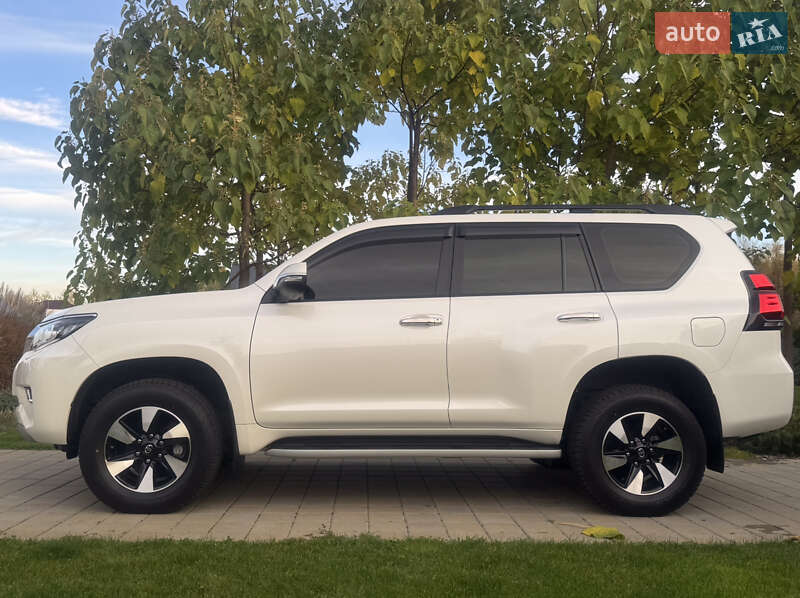 Внедорожник / Кроссовер Toyota Land Cruiser Prado 2022 в Черкассах фото 21 Внедорожник / Кроссовер Toyota Land Cruiser Prado 2022 в Черкассах