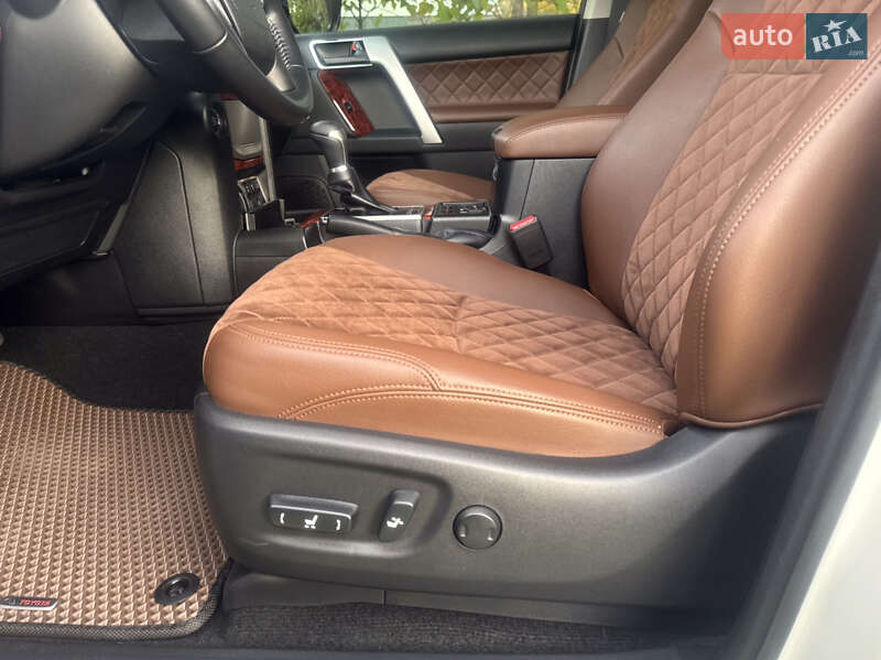 Внедорожник / Кроссовер Toyota Land Cruiser Prado 2022 в Черкассах фото 59 Внедорожник / Кроссовер Toyota Land Cruiser Prado 2022 в Черкассах