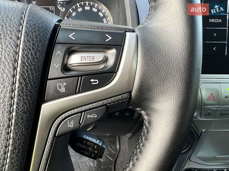 Позашляховик / Кросовер Toyota Land Cruiser Prado 2018 в Києві