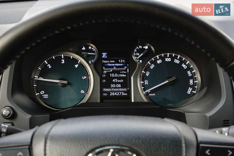 Позашляховик / Кросовер Toyota Land Cruiser Prado 2017 в Києві фото 40 Позашляховик / Кросовер Toyota Land Cruiser Prado 2017 в Києві