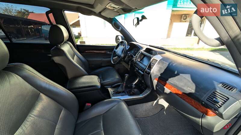 Внедорожник / Кроссовер Toyota Land Cruiser Prado 2005 в Виноградове