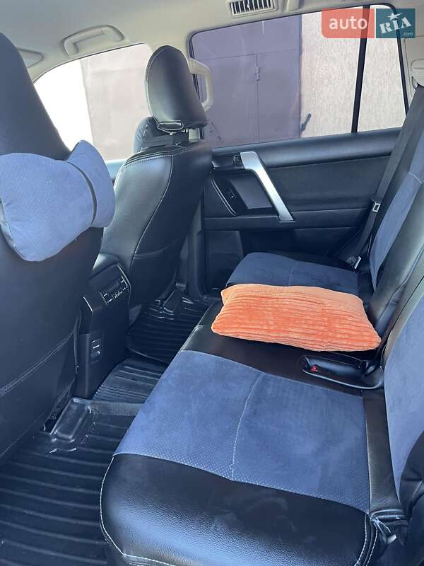 Позашляховик / Кросовер Toyota Land Cruiser Prado 2022 в Черкасах фото 7 Позашляховик / Кросовер Toyota Land Cruiser Prado 2022 в Черкасах