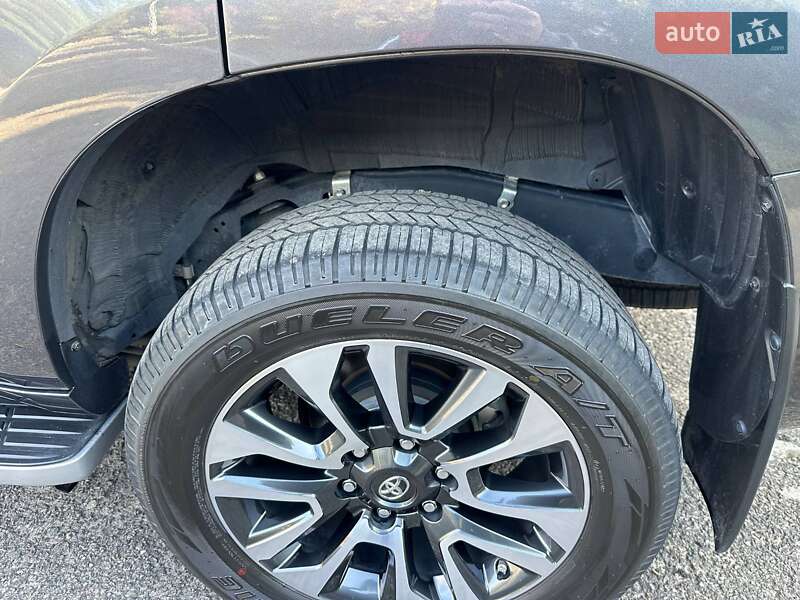 Внедорожник / Кроссовер Toyota Land Cruiser Prado 2023 в Днепре