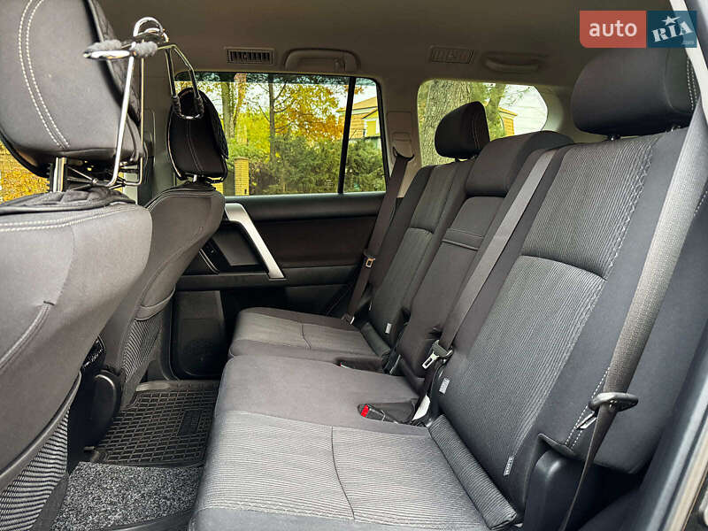 Внедорожник / Кроссовер Toyota Land Cruiser Prado 2018 в Киеве фото 22 Внедорожник / Кроссовер Toyota Land Cruiser Prado 2018 в Киеве