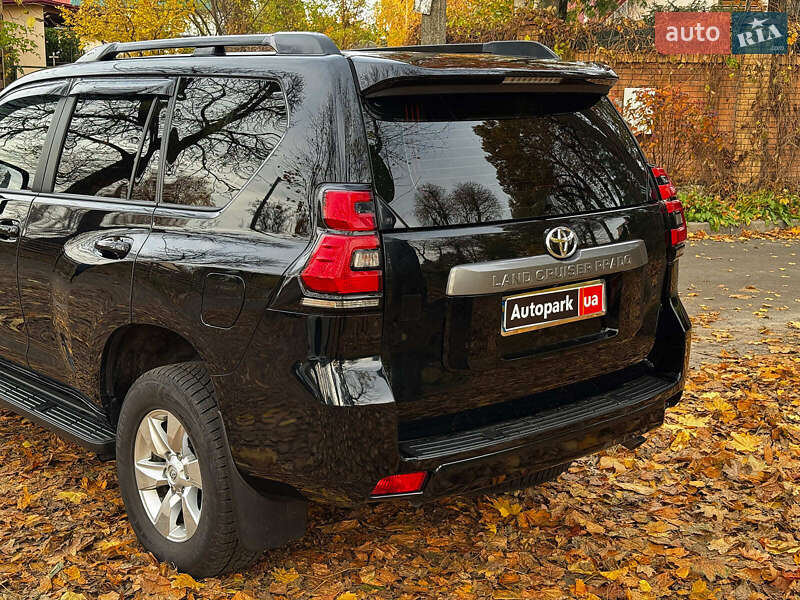 Внедорожник / Кроссовер Toyota Land Cruiser Prado 2018 в Киеве фото 36 Внедорожник / Кроссовер Toyota Land Cruiser Prado 2018 в Киеве