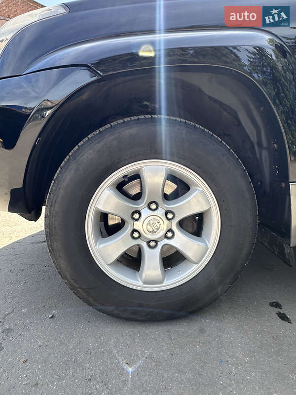 Внедорожник / Кроссовер Toyota Land Cruiser Prado 2006 в Харькове