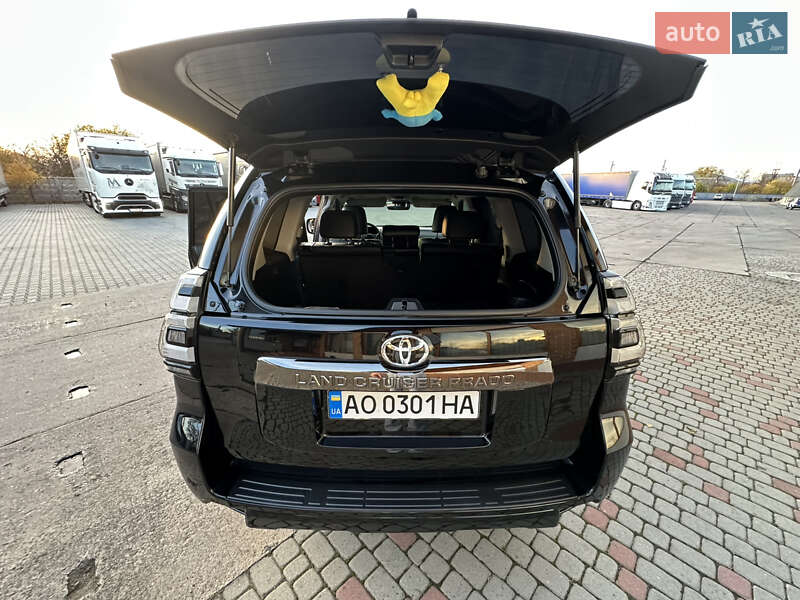 Позашляховик / Кросовер Toyota Land Cruiser Prado 2020 в Мукачевому