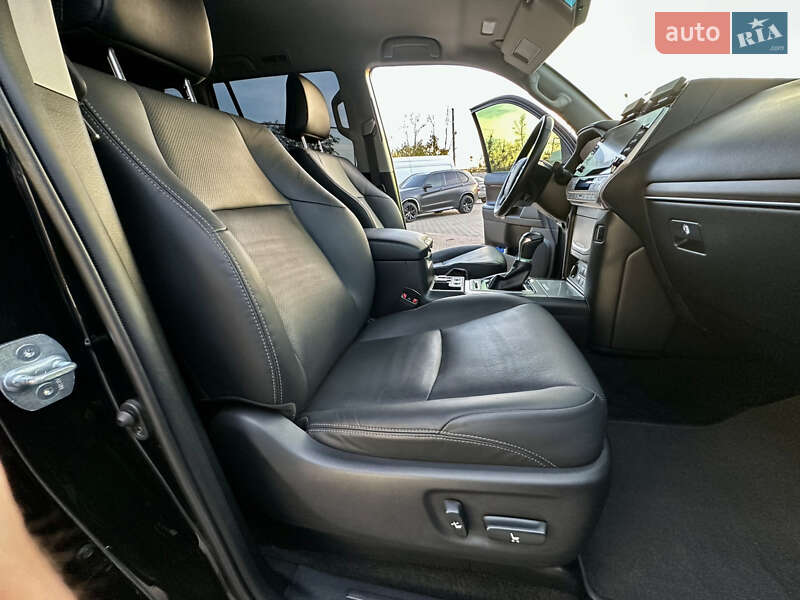 Позашляховик / Кросовер Toyota Land Cruiser Prado 2020 в Мукачевому