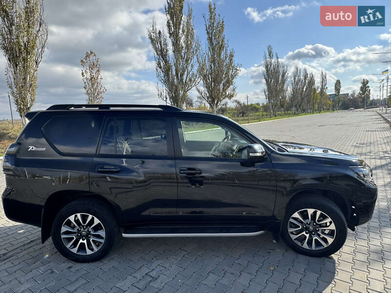 Позашляховик / Кросовер Toyota Land Cruiser Prado 2022 в Ізмаїлі