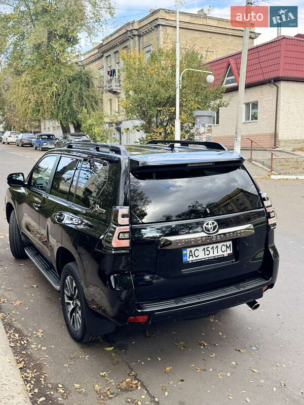 Позашляховик / Кросовер Toyota Land Cruiser Prado 2022 в Ізмаїлі