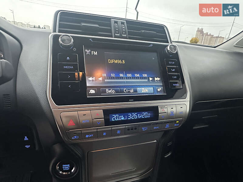 Внедорожник / Кроссовер Toyota Land Cruiser Prado 2017 в Киеве