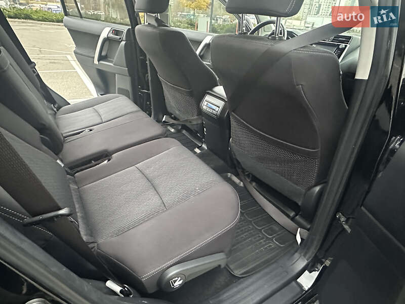 Внедорожник / Кроссовер Toyota Land Cruiser Prado 2017 в Киеве