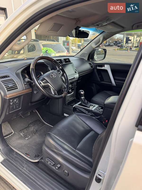 Внедорожник / Кроссовер Toyota Land Cruiser Prado 2020 в Николаеве фото 22 Внедорожник / Кроссовер Toyota Land Cruiser Prado 2020 в Николаеве