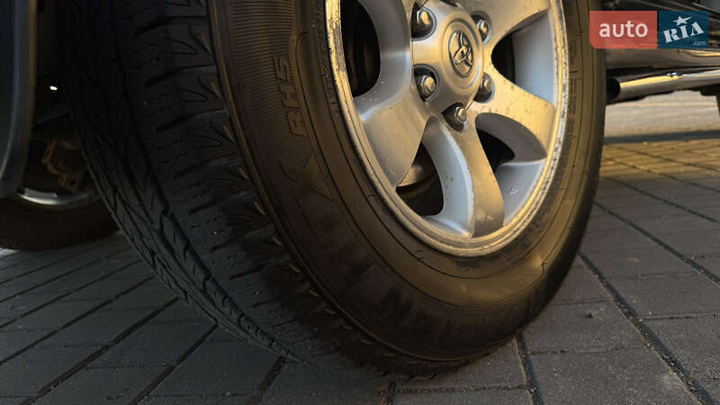 Внедорожник / Кроссовер Toyota Land Cruiser Prado 2006 в Львове