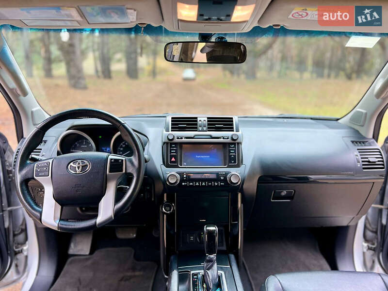 Внедорожник / Кроссовер Toyota Land Cruiser Prado 2017 в Горишних Плавнях