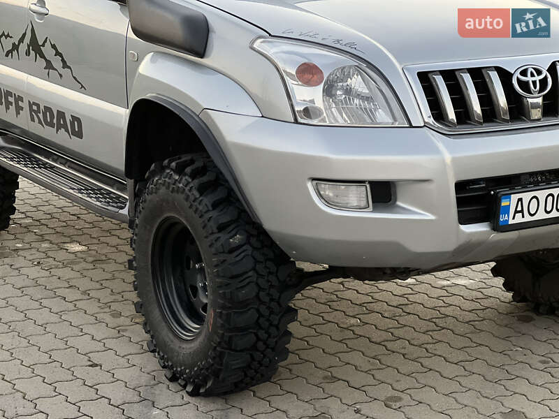 Внедорожник / Кроссовер Toyota Land Cruiser Prado 2006 в Сваляве