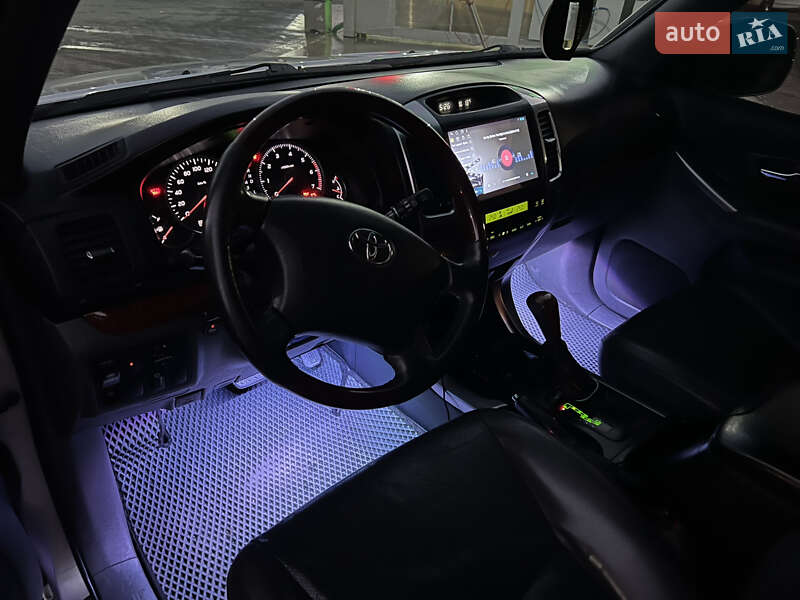 Внедорожник / Кроссовер Toyota Land Cruiser Prado 2006 в Сваляве