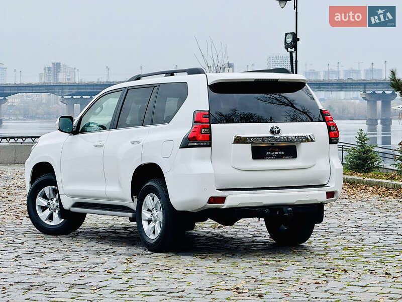 Позашляховик / Кросовер Toyota Land Cruiser Prado 2020 в Києві